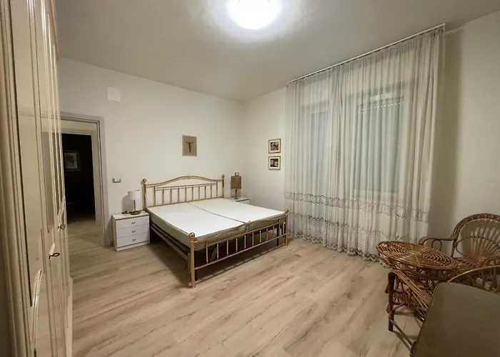 4 E 5 In Centro, Con Giardino, A 150 M Dal Mare Apartment Pineto